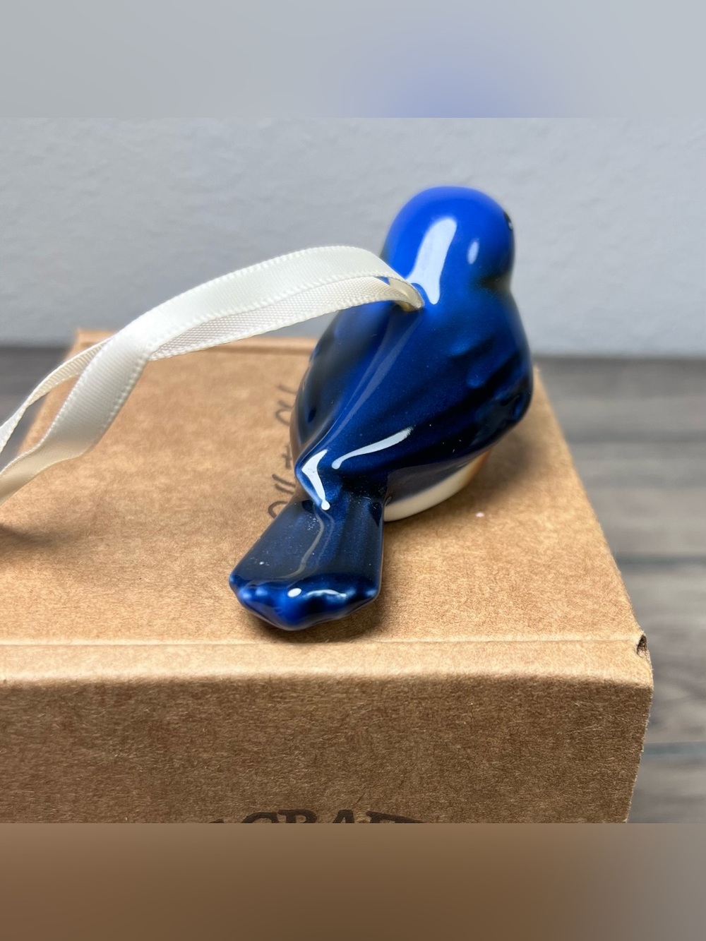 Longaberger NIB Collectors Club Backyard Bird Ornament Eastern Bluebird - Picture 11 of 11